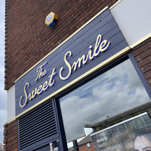 The Sweet Smile Signage Bromsgrove